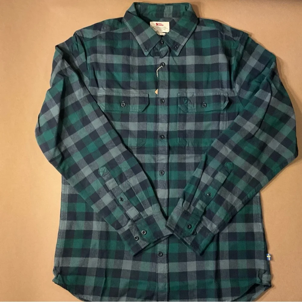 NWT Fjallraven Heavy Flannel Button Down Shirt Mens size Large Slim - Picture 2 of 9
